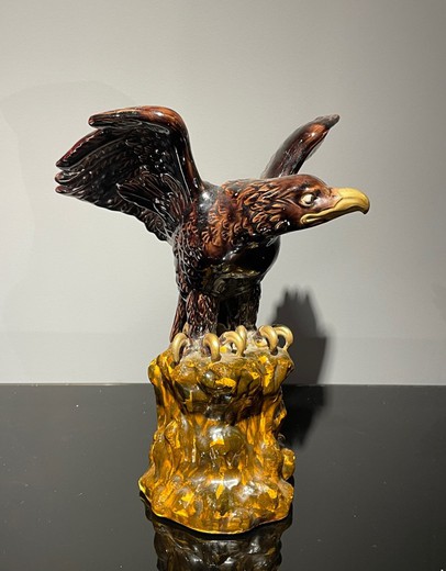 Антикварная скульптура "Орел"