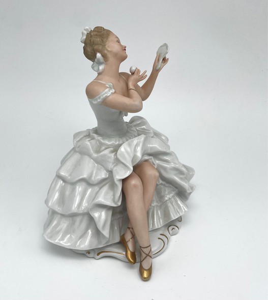 Винтажная статуэтка
 "Балерина"
