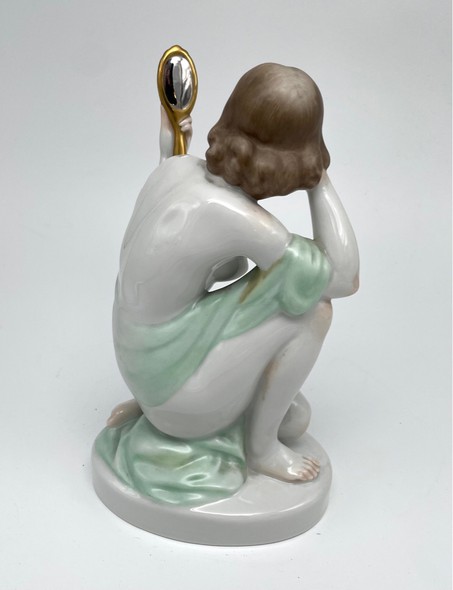 Винтажная статуэтка
«Девушка с зеркалом», Herend