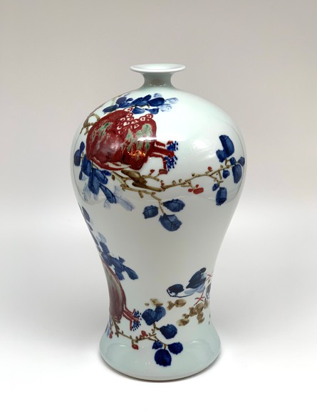Винтажная ваза с гранатами,
Китай
