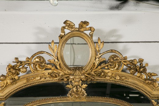 старинное зеркало из дерева, стиль людовик 16