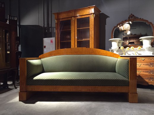 антикварный диван из карельской березы, 20 век