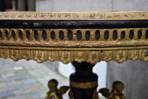 старинный стол из дерева и золоченой бронзы с росписью в стиле Наполеона III купить в Москве