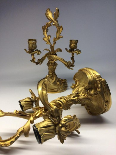 магазин старинных часов предметов декора и интерьера в стиле Людовика XV из золоченой бронзы в Москве