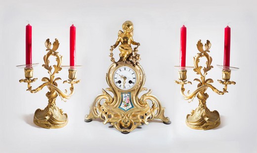 антикварная галерея света предметов декора и интерьера в стиле Людовика XV рококо из золоченой бронзы