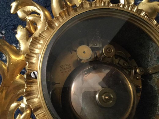антикварный магазин часов предметов декора и интерьера в стиле Людовика XV Рококо из золоченой бронзы в Москве