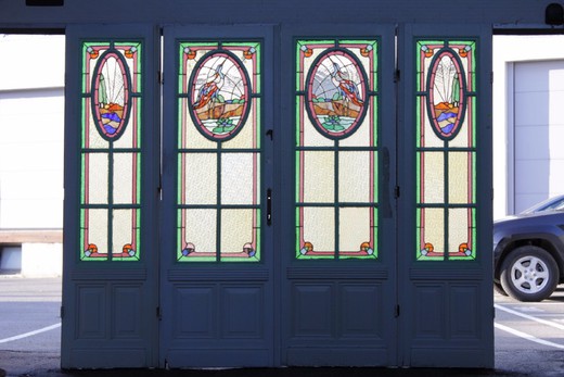 старинные двери в стиле арт-деко из дерева и стеклянный витраж купить в Москве