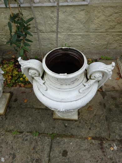 Antique flowerpots