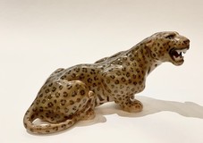 Leopard figurine