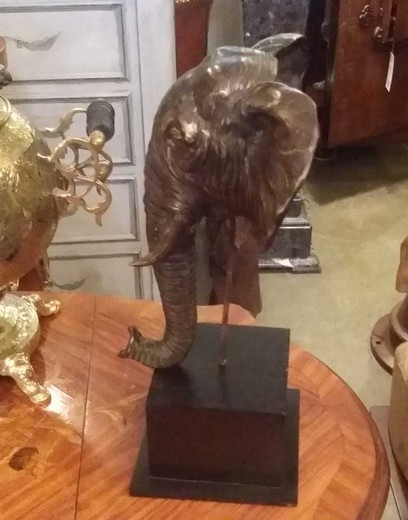 старинная статуэтка слон из бронзы