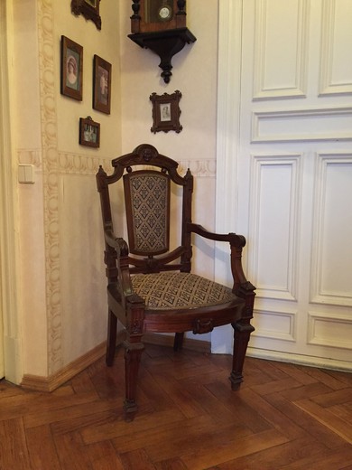 старинное кресло из дуба, 19 век
