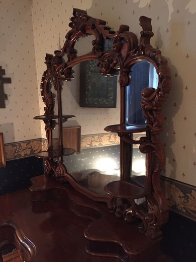 антикварная мебель - туалетный столик, орех, 19 век