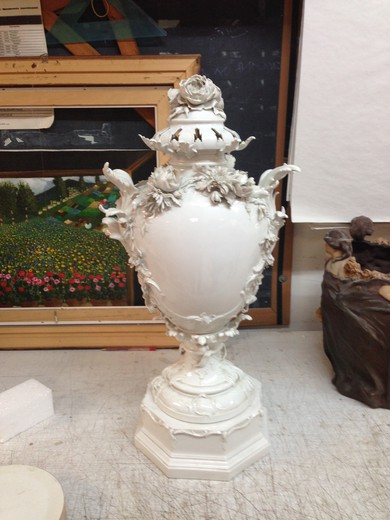 антикварная фарфоровая ваза, 19 век
