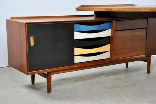 Vintage bureau table