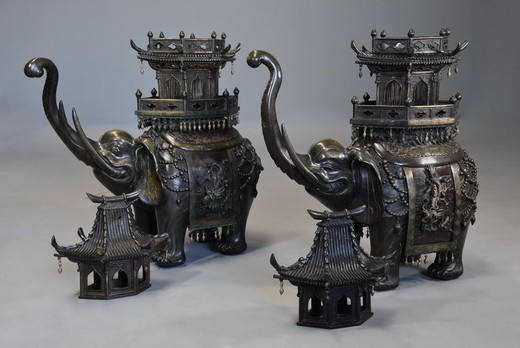 Antique pair japanese incense burners elephants