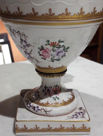 Антикварная керамическая ваза