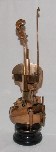 антикварная скульптура Cпиральная виолончель из бронзы Арман купить в Москве