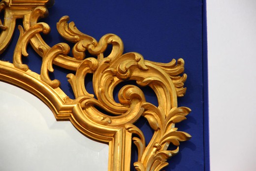 антикварная галерея зеркал предметов декора и интерьера в стиле Рококо Людовика XV из стекла и дерева с золочением в Москве