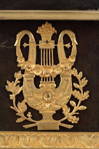 галерея старинного света предметов декора и интерьера в стиле ампир из бронзы с золочением в Москве