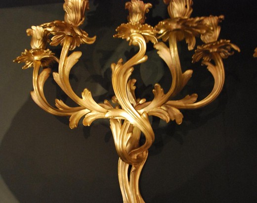 антикварная галерея света предметов декора и интерьера в стиле Людовика XV из золоченой бронзы в Москве