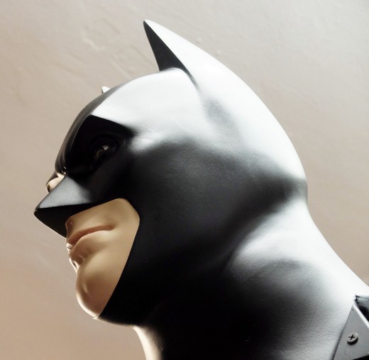 оригинальный подарок на 23 февраля, скульптура бэтмена, статуя бэтмена, большая скульптура бэтмена