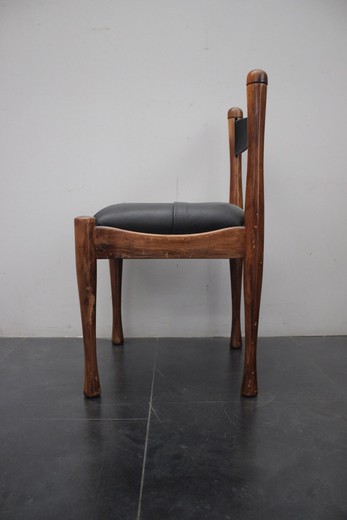 комплект винтажных стульев из дерева и кожи в стиле Mid-Сentury modern фабрики Bernini купить в Москве