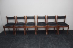 Комплект из шести стульев