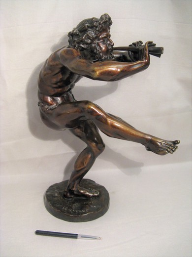 Антикварная скульптура "танцующий фавн"