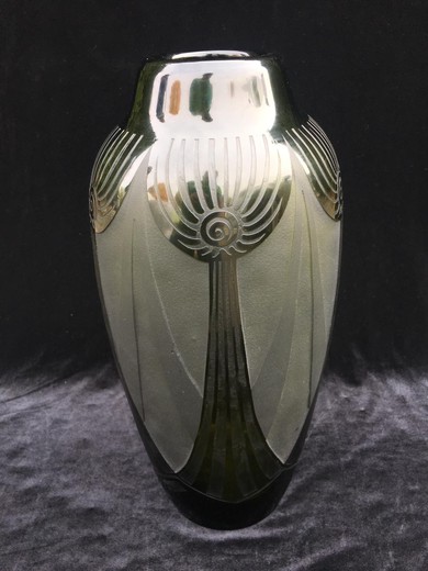 Антикварная ваза Legras