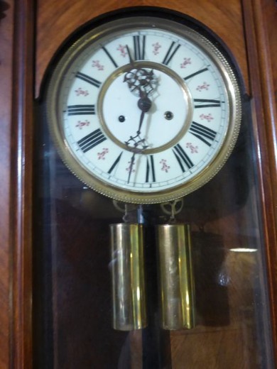 Антикварные маятниковые венские часы