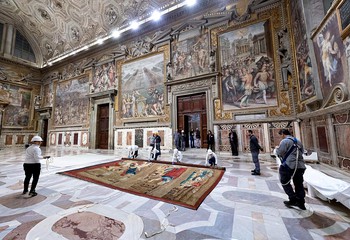 Шпалеры Рафаэля в Ватикане