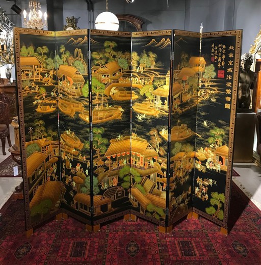 Vintage Chinese screen