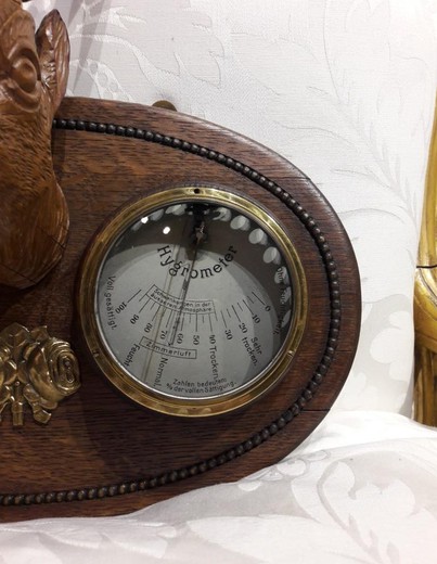 Antique wall weather station