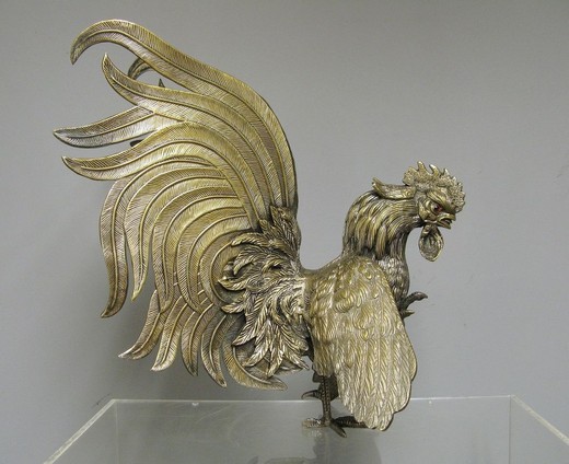 старинная скульптура бойцовского петуха из золоченой бронзы купить в Москве