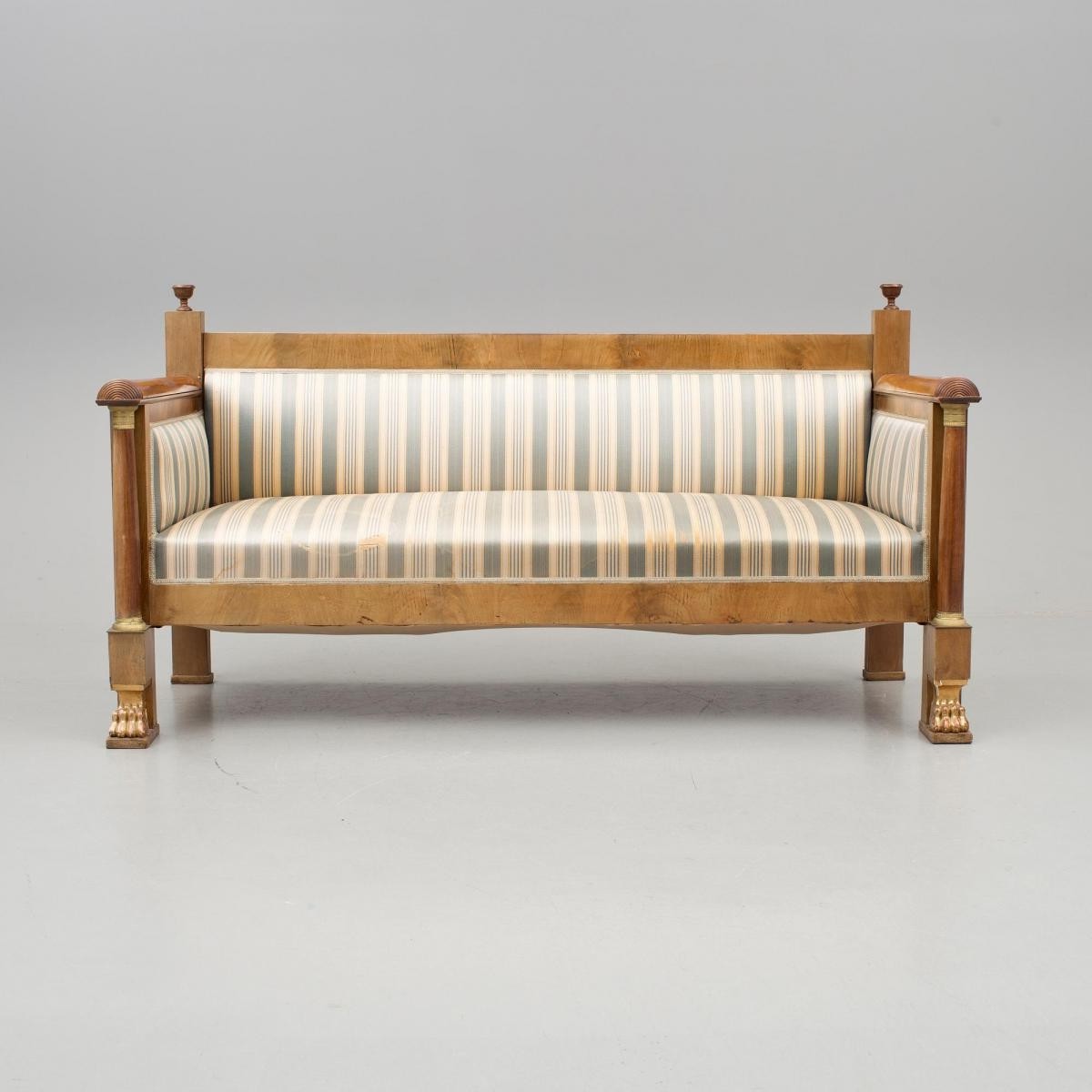 Lion Paw Sofa