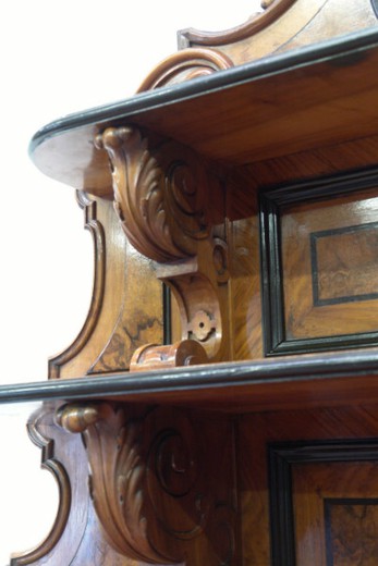 галерея старинной мебели предметов декора и интерьера в стиле Генриха II охотничий стиль из ореха в Москве