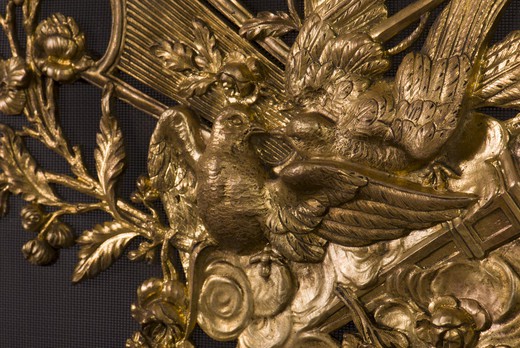 магазин старинных каминных аксессуаров предметов декора и интерьера в стиле Людовика XV из золоченой бронзы в Москве