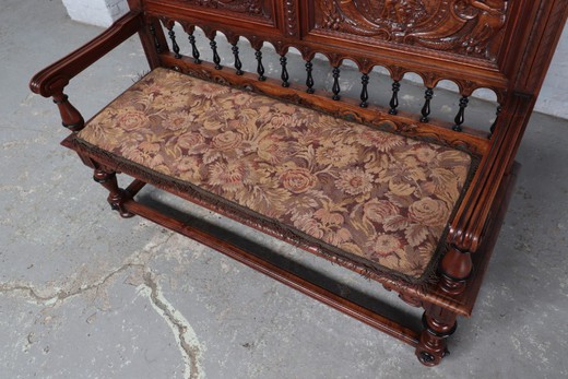 Antique Renaissance style hall bench