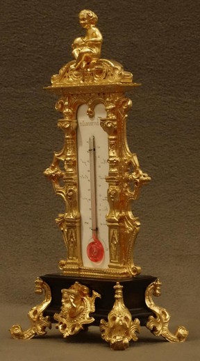 Старинный термометр