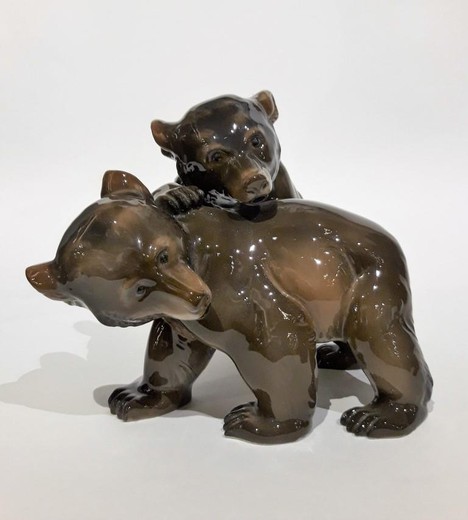 Antique sculpture "Bears"