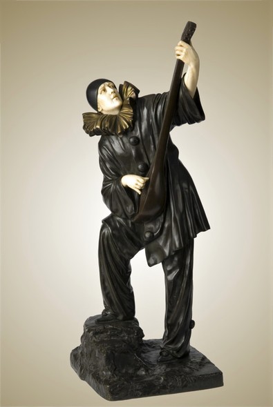 Antique sculpture "Pierrot"