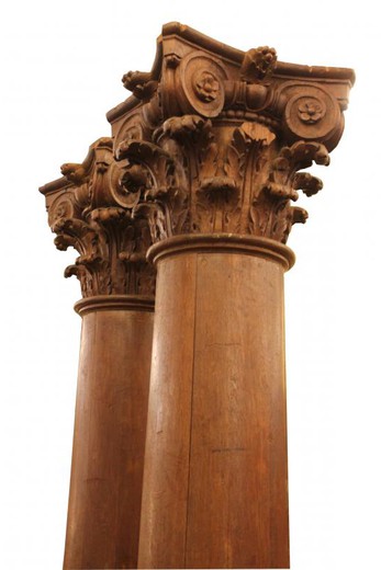 Pair antique XVIIIth columns
