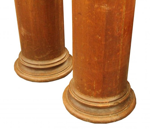 Pair antique XVIIIth columns