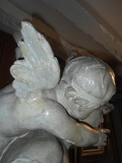 галерея старинных больших скульптур предметов декора и интерьера из гипса в Москве