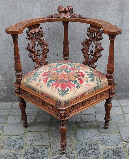 антикварный угловой стул в стиле Наполеона III из ореха купить в Москве