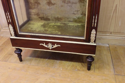 старинная мебель из красного дерева с элементами из золоченой бронзы в стиле Наполеона III купить в Москве