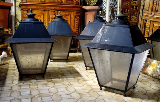 A set of vintage lanterns. Made of metal. France, the 20th century.