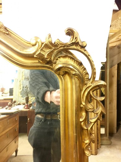 антикварное зеркало в стиле рококо, старинное зеркало в стиле людовика XV, зеркало из золоченого дерева, антикварное зеркало из золоченого дерева, старинная мебель, антикварная мебель, купить старинную мебель
