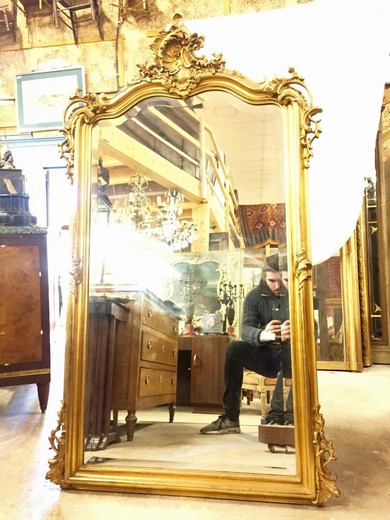 старинная мебель, антикварная мебель купить стариное зеркало, купить антикварное зеркало, зеркало из золоченого деерва, антикварное зеркало из позолоченного дерева, старинное зеркало