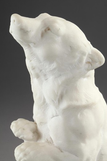 Antique sculpture "The Bear". It is made of Carrara marble on a marble base. France, the beginning of XX century.